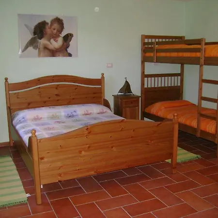 Della Sesta Felicità Bed & Breakfast