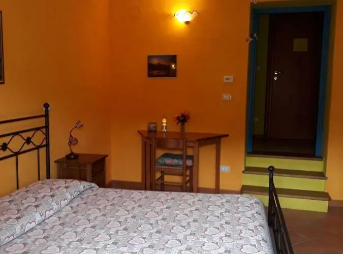 Couette-café Della Sesta Felicità 3*